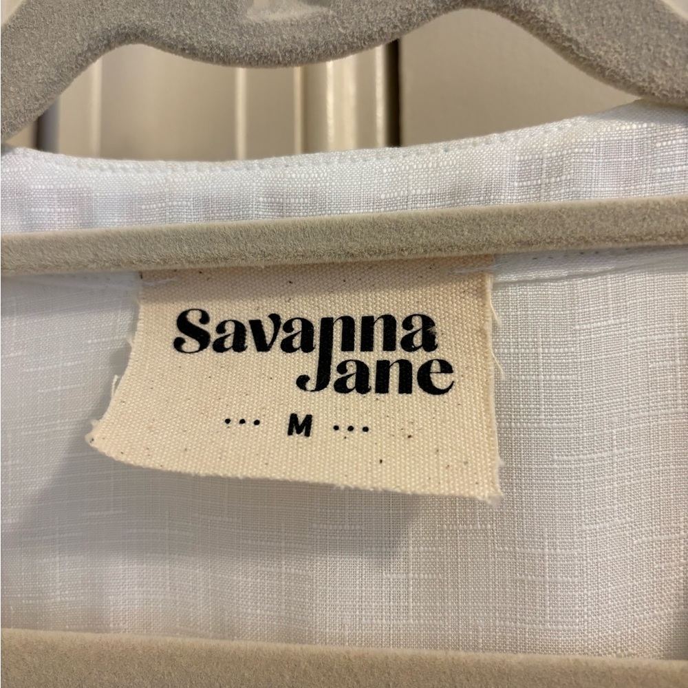 Savanna Jane - NWOT Blouse White with Embroidery - Size M - - Picture 2 of 2